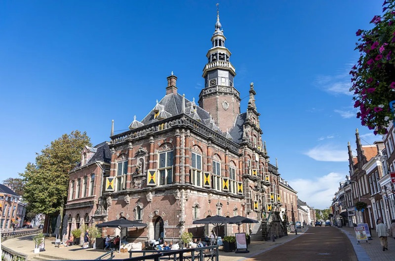 Tour di un giorno Bolsward, Frisia e Afsluitdijk Wadden Center da Amsterdam