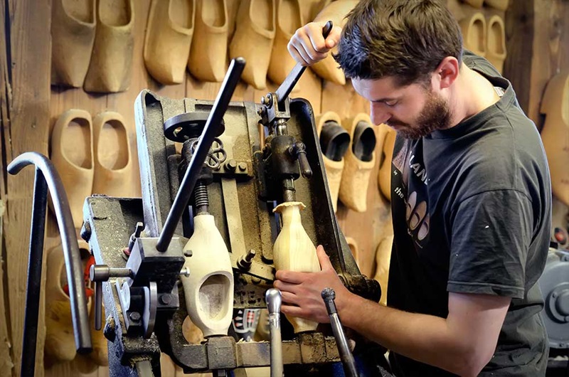 6,5 Stunden Tour durch Amsterdam Zentrum und Zaanse Schans Windmühlen, Besuch einer Käse und Holzschuhmacherei