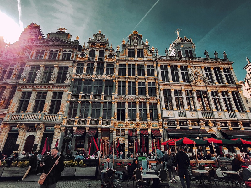 From Amsterdam: Private Sightseeing Tour to Brussels